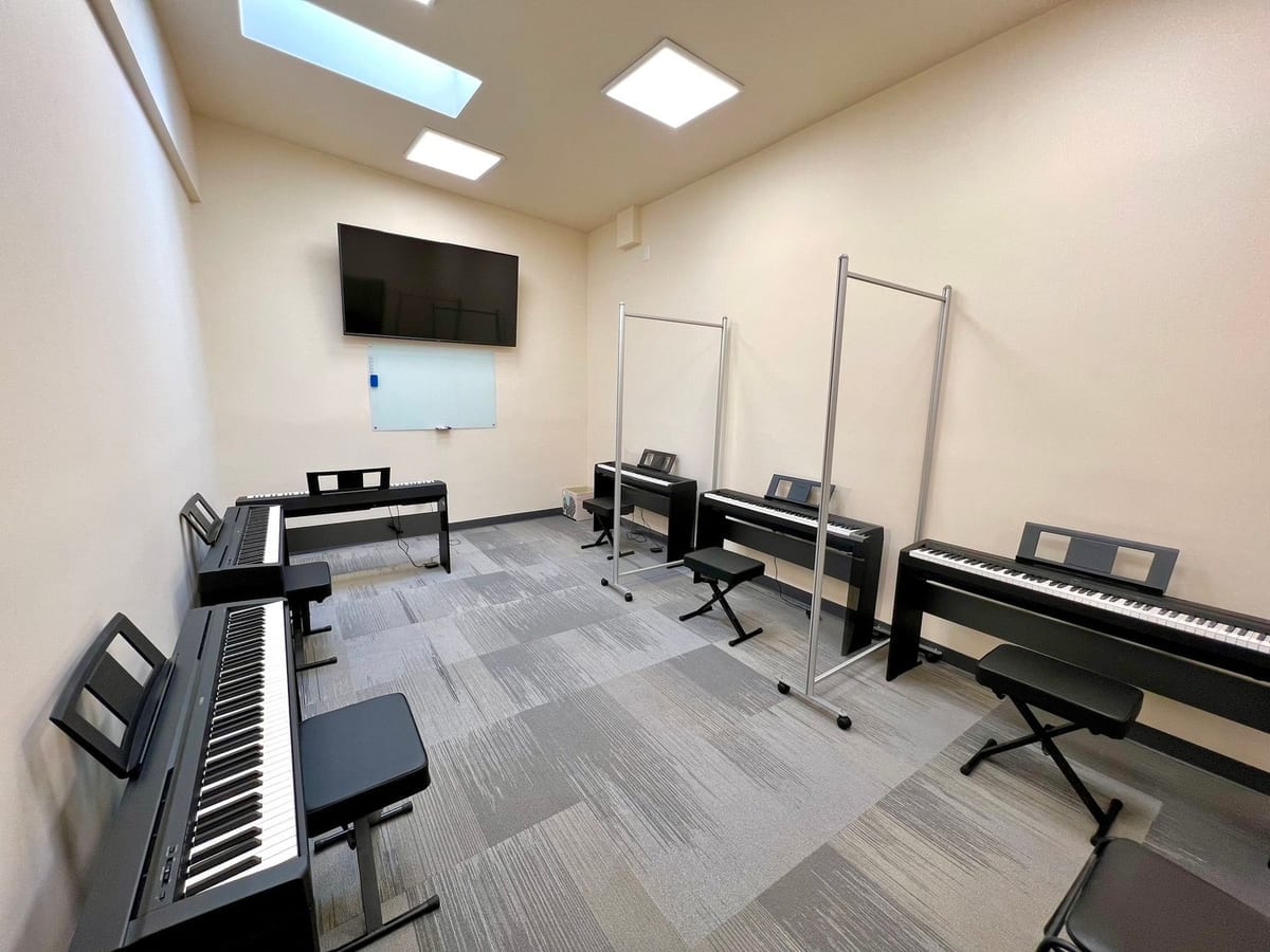 Moffett Boulevard studio lesson space
